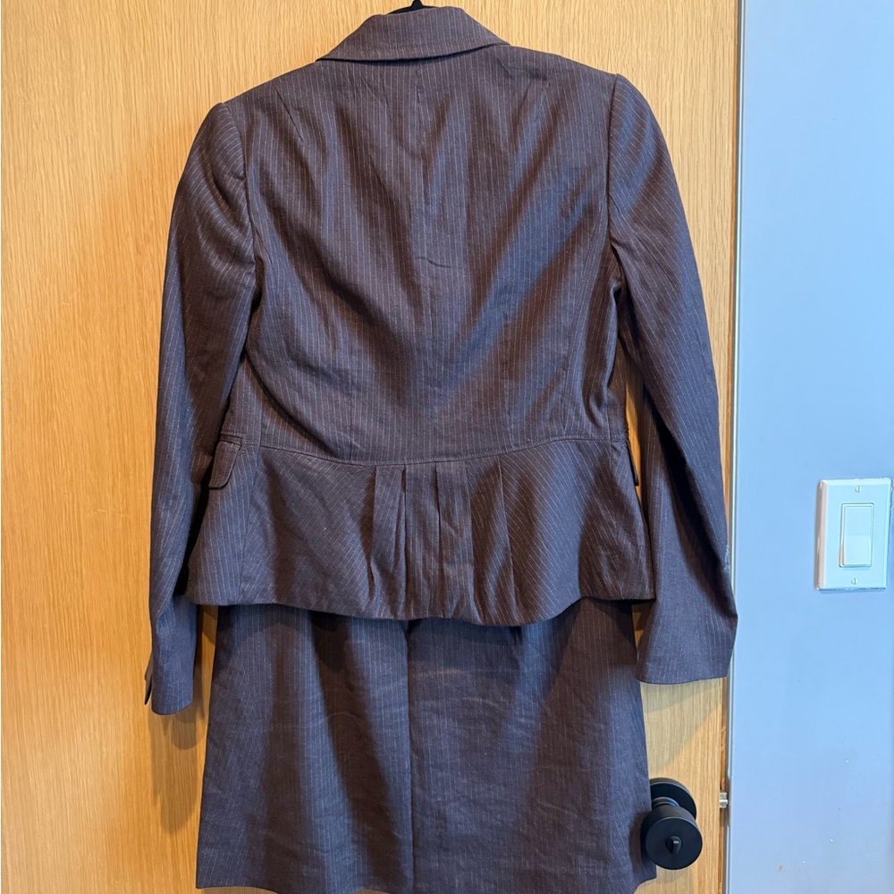 NWOT Banana Republic Brown Pinstripe Blazer and Skirt Set with Pleating Detail - Picture 2 of 7